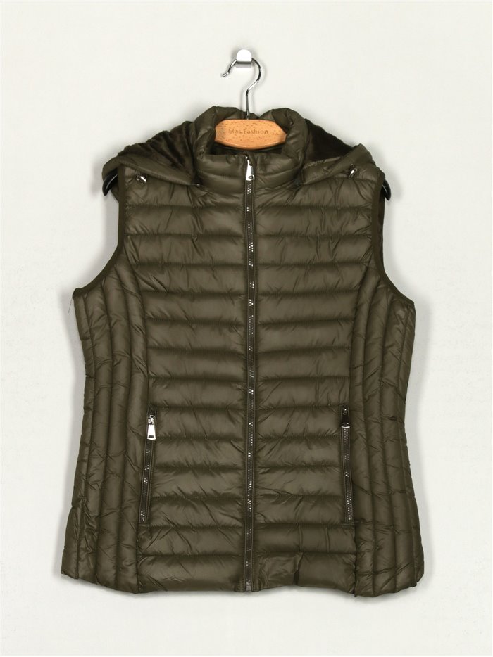 Quilted waistcoat with hood green (42-50)