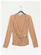 Blusa frunces hebilla camel