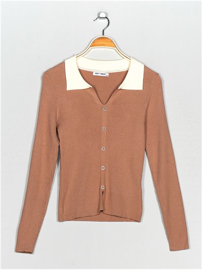 Contrast sweater with rhinestone buttons camel