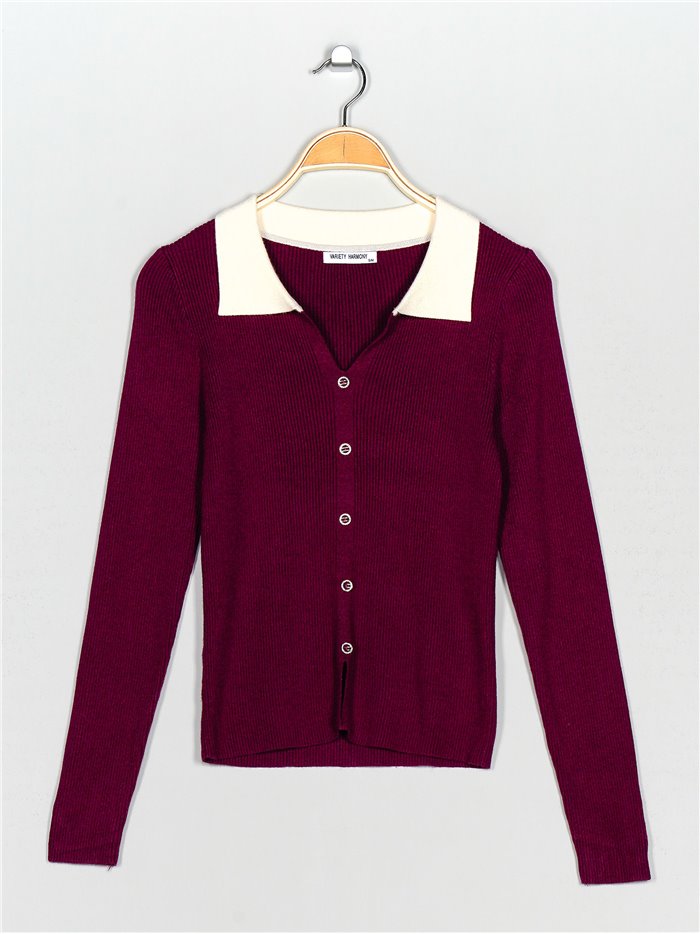 Contrast sweater with rhinestone buttons purpura