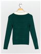 Contrast sweater with rhinestone buttons verde