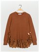 Textured sweater with lace camel