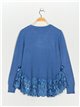 Textured sweater with lace azul