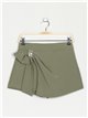 Short falda lazo pedrería verde-militar