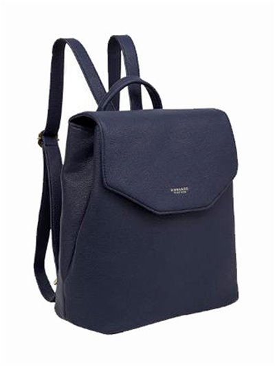 Minimal backpack with flap